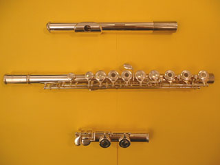 Photo de flûte  traversière Yamaha 281 démontée