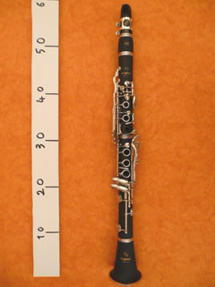 Photo de clarinette en ut. Longueur de l'instrument, environ 60cm